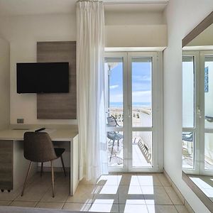 Hotel Lux